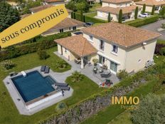 Villa in vendita a Saint-Bonnet-de-Mure Alvernia-Rodano-Alpi Rhône