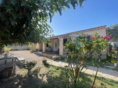 Villa in vendita a L\'Isle-sur-la-Sorgue Provenza-Alpi-Costa Azzurra Vaucluse