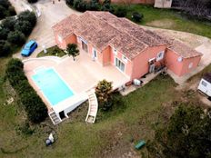 Prestigiosa villa di 176 mq in vendita Mérindol, Provenza-Alpi-Costa Azzurra