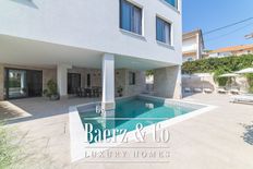 Villa in vendita a Okrug Donji Split-Dalmatia Okrug