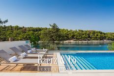 Villa in vendita a San Pietro di Brazza Split-Dalmatia Grad Supetar