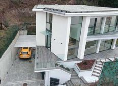 Prestigiosa villa di 312 mq in vendita, Bissone, Svizzera