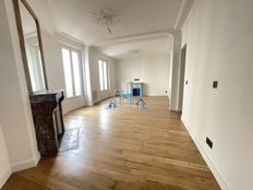 Appartamento di lusso di 70 m² in vendita Parigi, Région Île-de-France