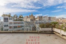 Appartamento in vendita a Montmartre, Abbesses, Grandes-Carrières Île-de-France Parigi