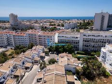 Stabile in vendita a Albufeira e Olhos de Água Distrito de Faro Albufeira