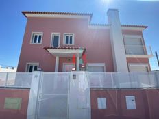 Prestigiosa villa di 160 mq in vendita Almada, Portogallo