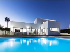 Prestigiosa casa di 730 mq in affitto Marbella, Spagna