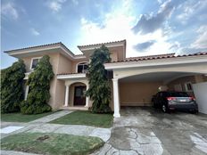 Prestigiosa casa di 529 mq in vendita Juan Díaz, Panamá