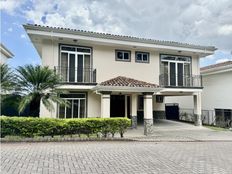 Casa di lusso in affitto Escazú, Provincia de San José