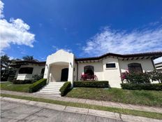 Casa di 1000 mq in affitto Santa Ana, Costa Rica