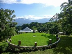 Casale in vendita a Bajo Pérez Provincia de San José Acosta