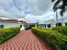 Prestigiosa casa in vendita Guácima, Provincia de Alajuela