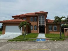 Prestigiosa casa di 931 mq in vendita San Josecito, Costa Rica