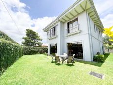 Casa di lusso in affitto Escazú, Provincia de San José