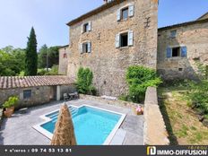 Casa di lusso in vendita a Les Vans Alvernia-Rodano-Alpi Ardèche