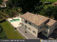 Casa di lusso in vendita a Les Vans Alvernia-Rodano-Alpi Ardèche