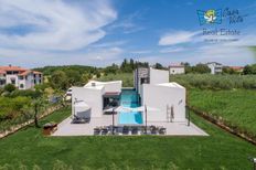 Casa di lusso di 250 mq in vendita Parenzo, Croazia
