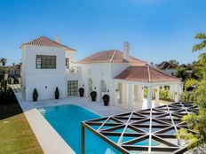 Prestigiosa villa di 475 mq in vendita Marbella, Spagna