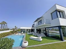 Prestigiosa villa di 650 mq in affitto, Zahara de los Atunes, Andalusia