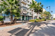 Prestigioso appartamento di 110 m² in affitto Estepona, Spagna