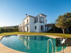 Prestigiosa villa di 1400 mq in vendita, Sotogrande, Spagna