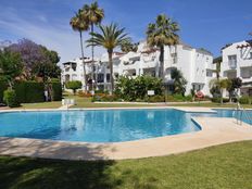 Attico di prestigio di 140 mq in vendita Estepona, Spagna