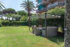 Prestigioso appartamento di 184 m² in vendita La Pineda, Spagna