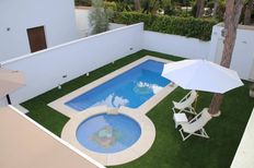 Prestigiosa Casa Indipendente di 177 mq in affitto Chiclana de la Frontera, Spagna