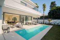Prestigiosa villa di 434 mq in vendita Marbella, Spagna