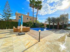 Villa in vendita a Torrevieja Comunità Valenciana Provincia de Alicante