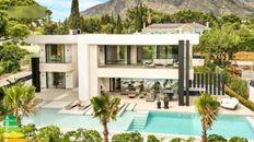 Prestigiosa villa di 820 mq in vendita Marbella, Spagna