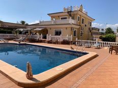 Casa Indipendente di 350 mq in vendita Torrevieja, Spagna