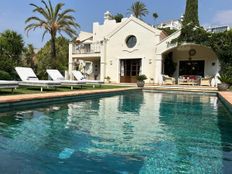 Prestigiosa villa di 268 mq in vendita, Estepona, Spagna