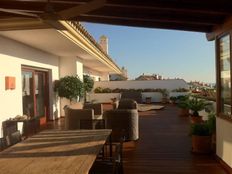 Prestigioso attico di 349 mq in vendita Marbella, Andalusia