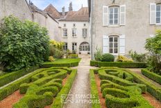 Casa di 600 mq in vendita Neufchâteau, Francia