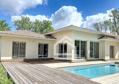 Casa di lusso in vendita a Saint-Aubin-de-Médoc Nouvelle-Aquitaine Gironda