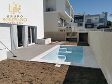 Casa di prestigio di 190 mq in vendita Almada, Portogallo