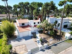 Casa di lusso di 350 mq in vendita Almada, Portogallo