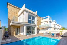 Villa in vendita a Torrevieja Comunità Valenciana Provincia de Alicante