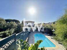 Villa in vendita a Cavalaire-sur-Mer Provenza-Alpi-Costa Azzurra Var