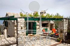 Villa in vendita a Povlja Split-Dalmatia Selca