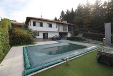 Villa in vendita a Albavilla Lombardia Como