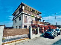 Villa in vendita a Castiraga Vidardo Lombardia Lodi