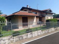 Villa di 300 mq in vendita Via Giuseppe Verdi , 3, Cazzago Brabbia, Varese, Lombardia