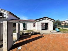 Prestigiosa villa di 100 mq in vendita, Luni, Italia