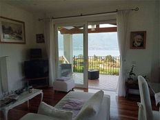 Villa in vendita a Porto Valtravaglia Lombardia Varese