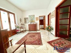 Prestigiosa villa di 160 mq in vendita, Via Tresana, , 54033, Carrara, Toscana