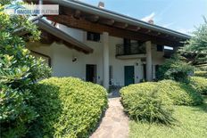 Esclusiva villa di 343 mq in vendita via Macallè, Seregno, Monza e Brianza, Lombardia