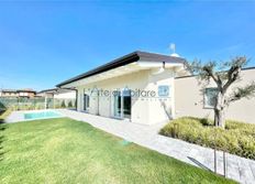 Villa in vendita a Peschiera del Garda Veneto Verona