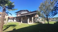 Villa in vendita a Solbiate Lombardia Como